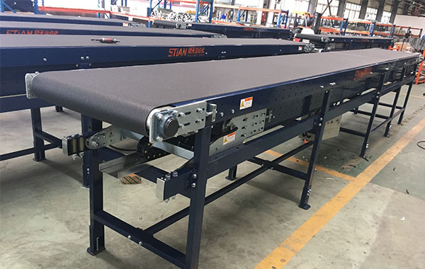 Loading Pull Belt conveyor_Express Logistics sorting equipment supplier_Taicang STian Automation Equipment Co., Ltd.
