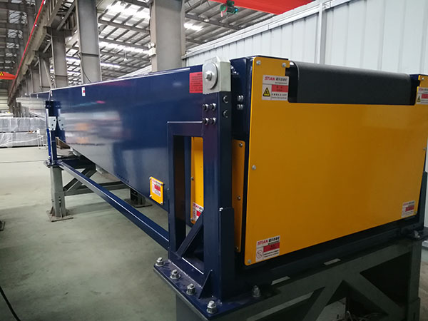 Platform lifting belt retractable conveyor_Express Logistics sorting equipment supplier_Taicang STian Automation Equipment Co., Ltd.