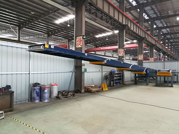 Platform lifting belt retractable conveyor_Express Logistics sorting equipment supplier_Taicang STian Automation Equipment Co., Ltd.