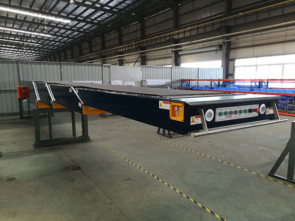 Tripod fixed belt retractable conveyor_Express Logistics sorting equipment supplier_Taicang STian Automation Equipment Co., Ltd.